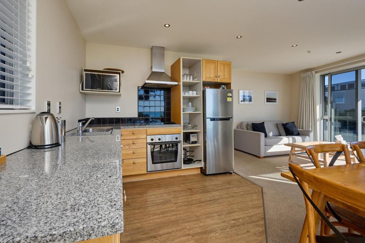 Kaikoura Waterfront Apartments Экстерьер фото